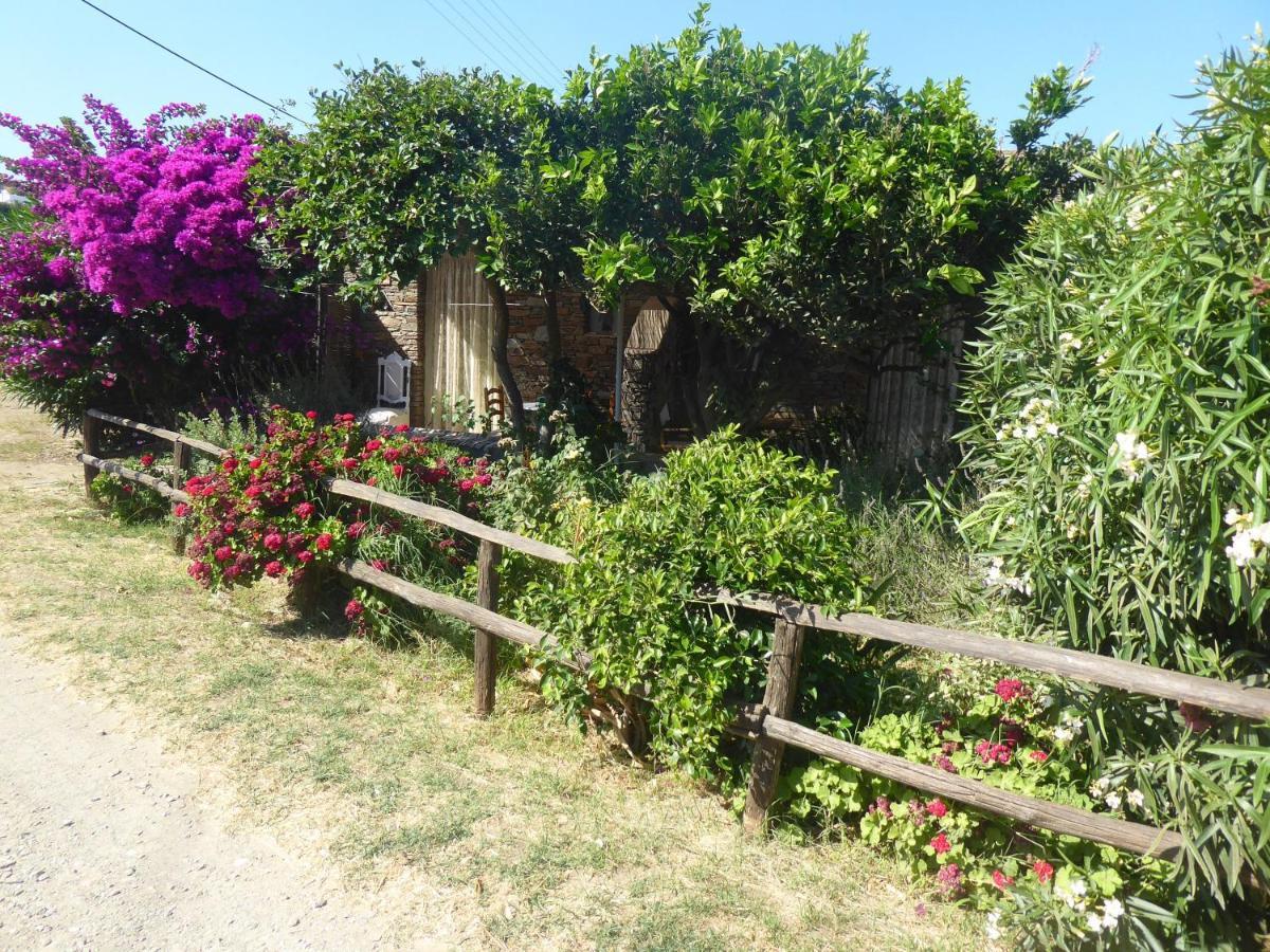 Το Κατἑ Aparthotel Artemonas Luaran gambar